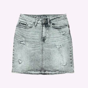 SOLD - 💎 Calvin Klein Jean Skirt - starting at $5- bid on my Live Shows 🎉